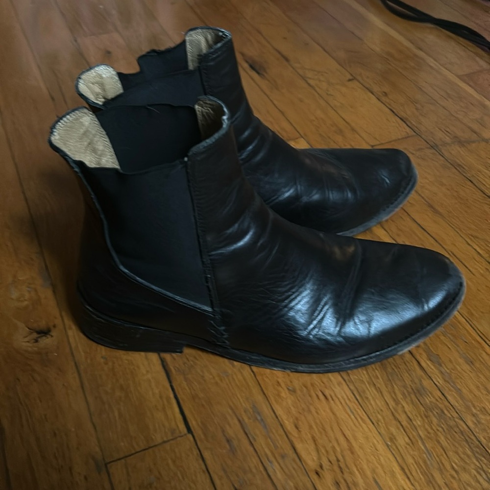 Sutro chelsea boot, black leather